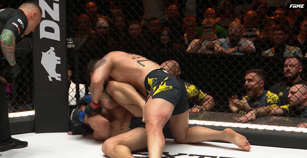 Oskar Wierzejewski wygrywa