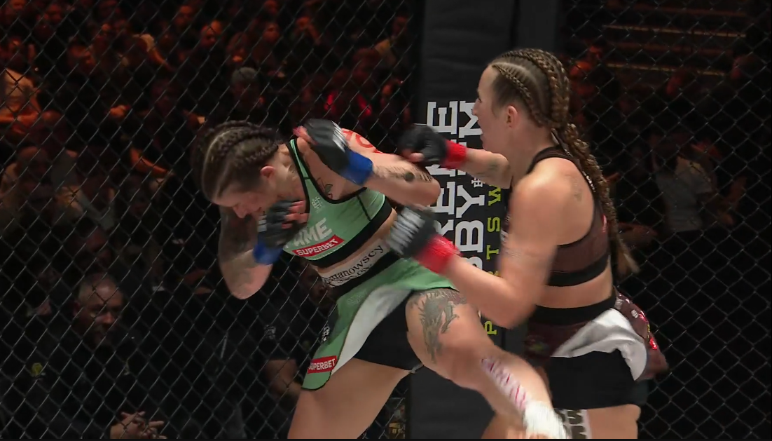 Marta Linkiewicz usadza byłą zawodniczkę UFC. Izabela Badurek bez szans. Kompletna demolka w klatce! 1 Marta Linkiewicz usadza zawodniczkę UFC